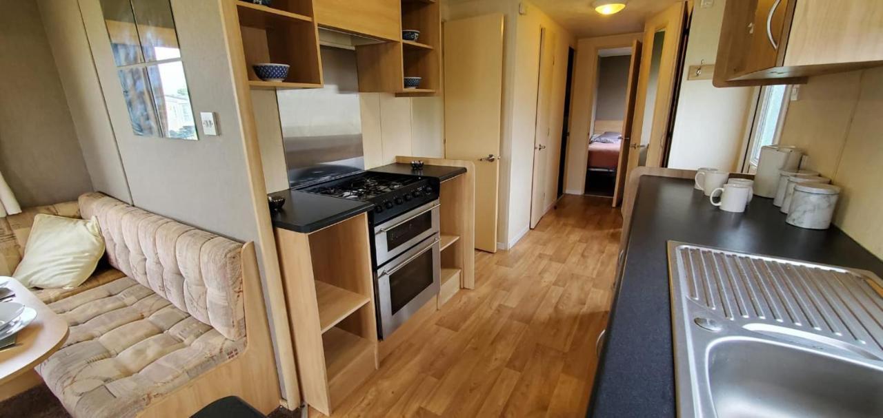 Cosy Caravan In Rhyl North Wales 외부 사진