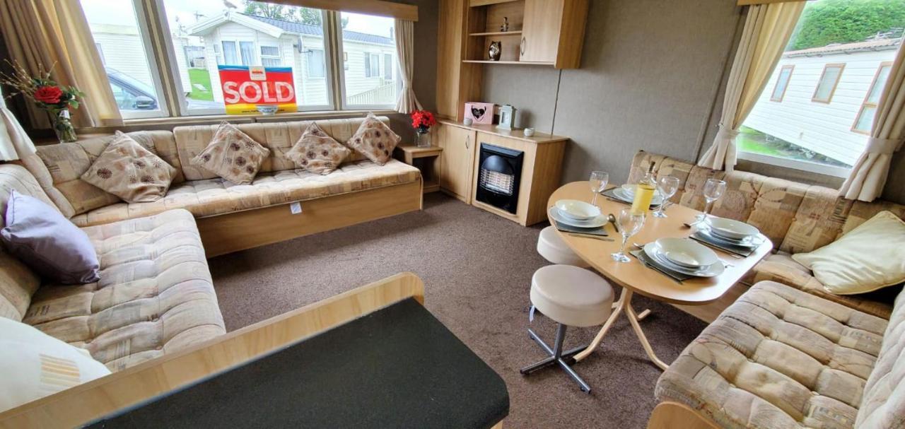 Cosy Caravan In Rhyl North Wales 외부 사진